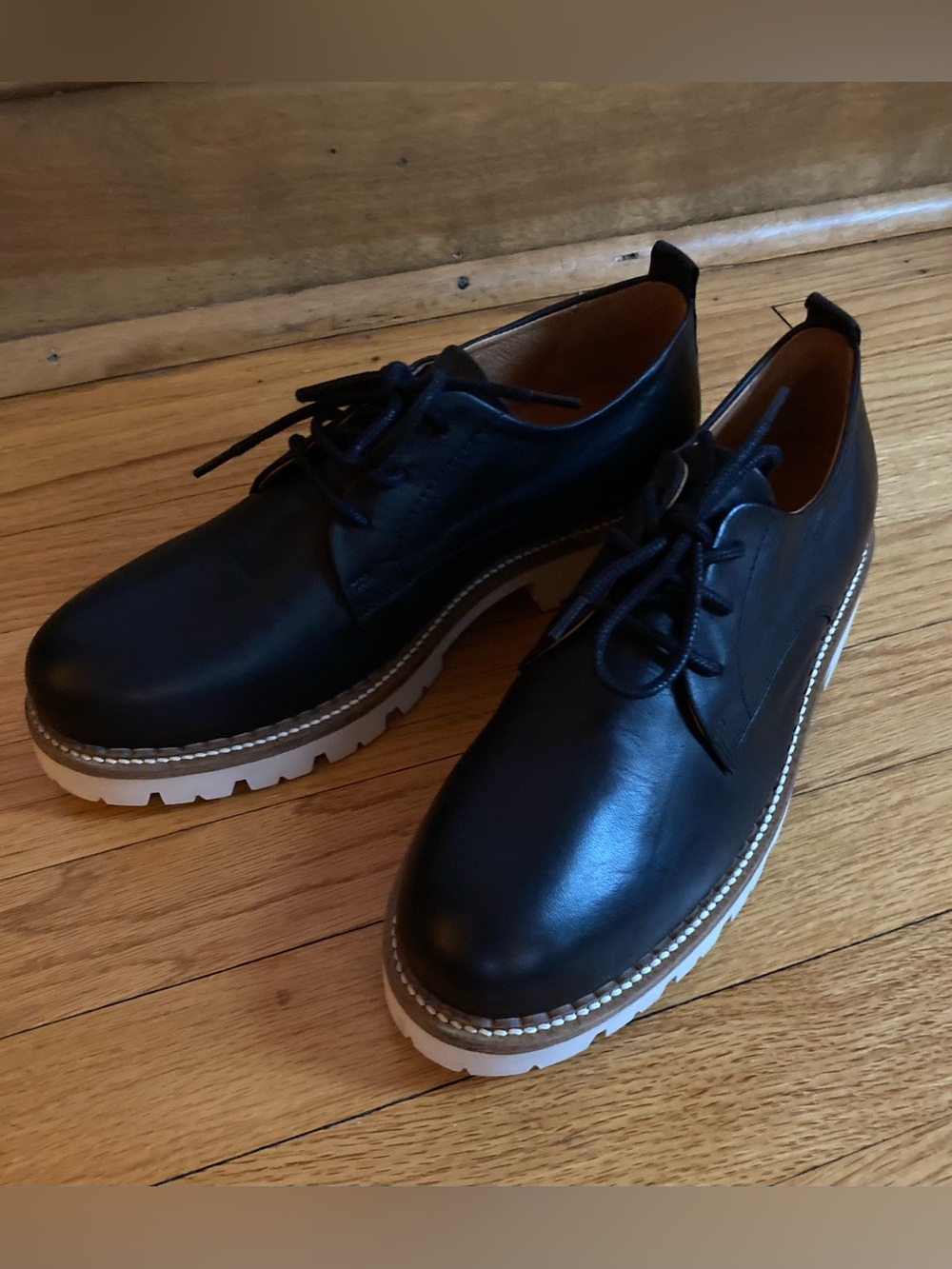NIB Miz Mooz Wren Black Leather Lug Sole Oxford Platform Shoes Size 41